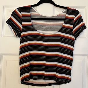 Women’s short sleeve crop top. PacSun.